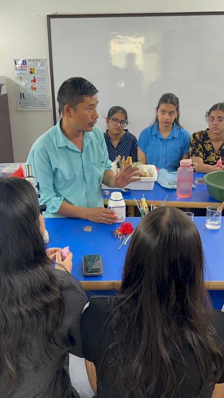 Biology By Sumita practical lab photo