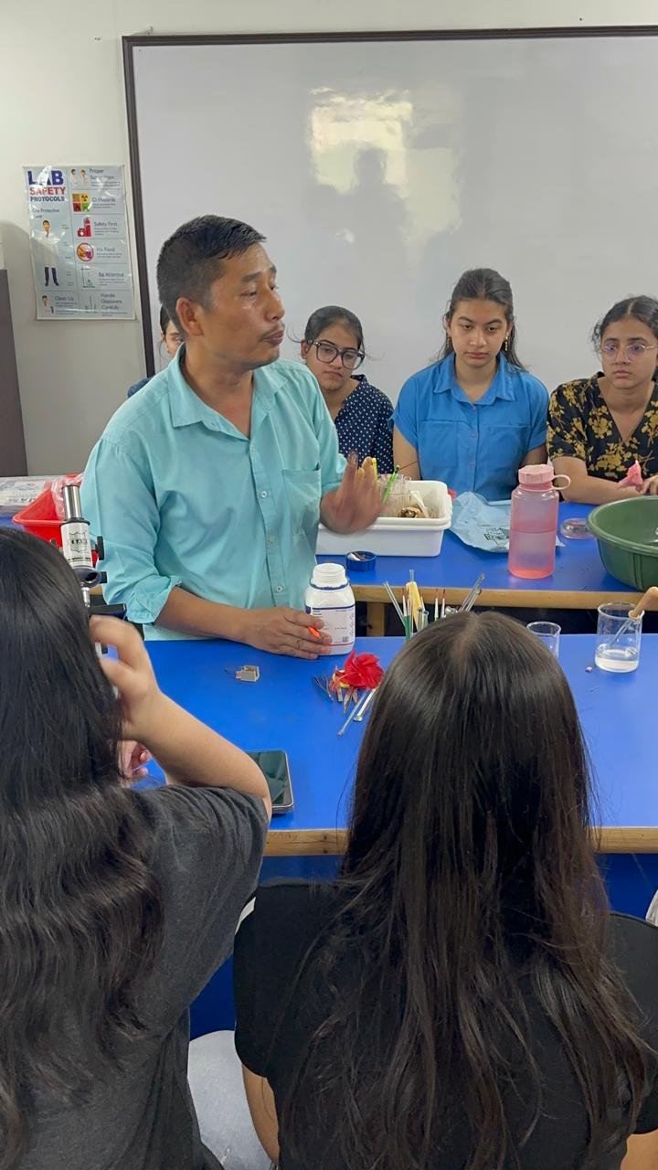 Biology By Sumita hands-on practical lab photo